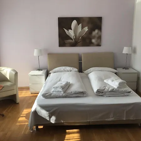 Hotel-pension Asta Guest house *