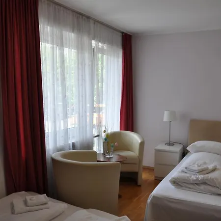 Guest house Hotel-pension Asta *