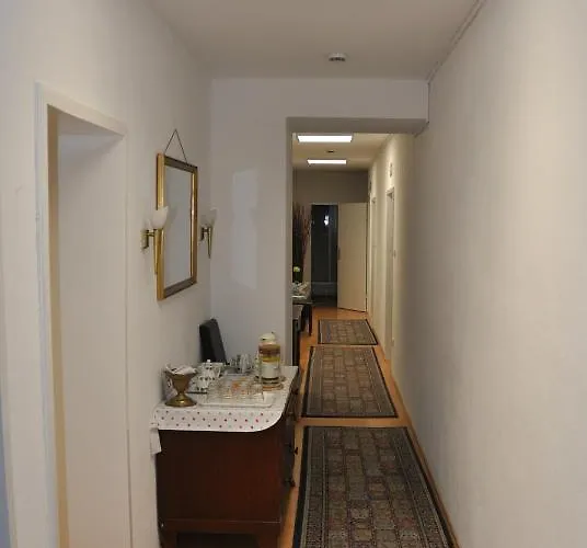 בית הארחה Hotel-pension Asta